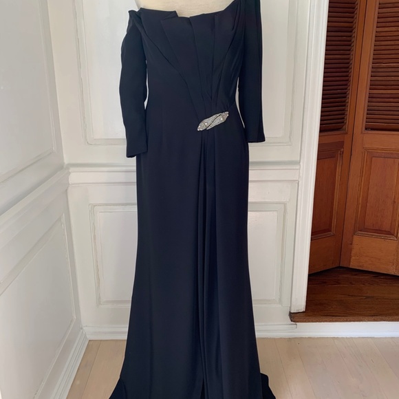 Evening Gown - Picture 2 of 11